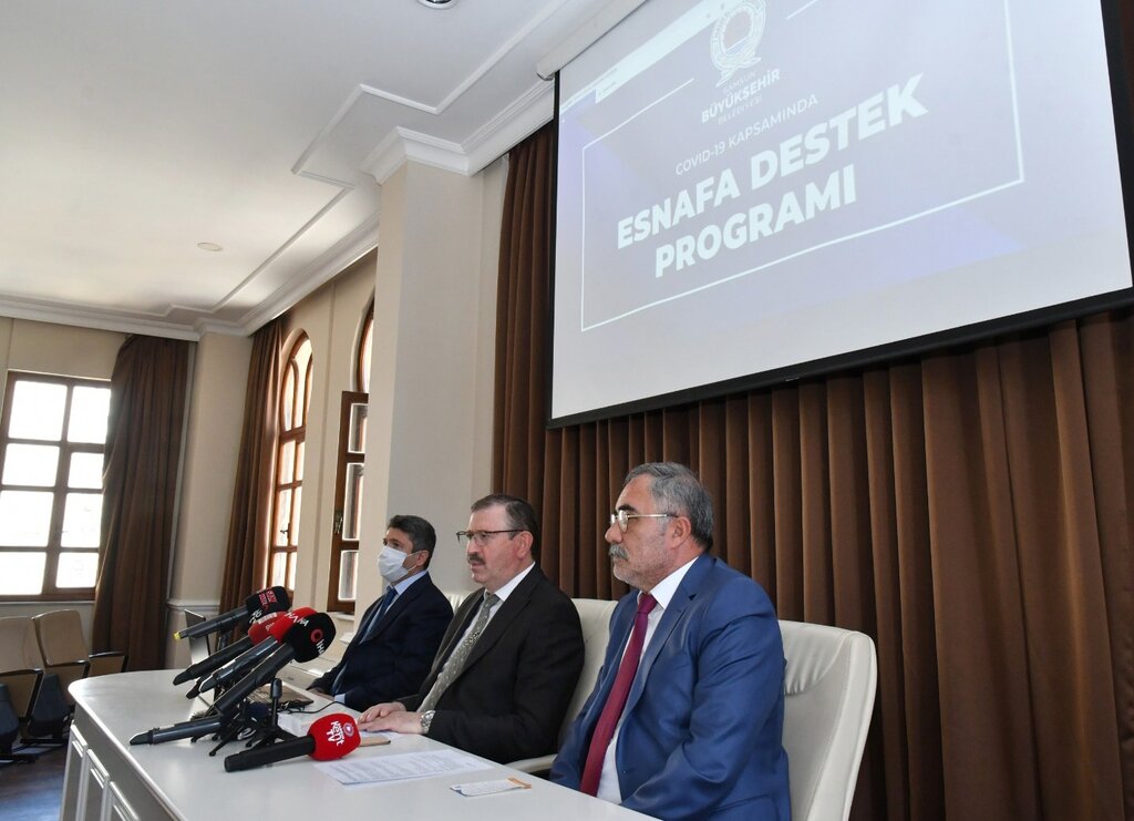 Esnafın yanında olan Büyükşehir Belediyesi 10 milyon TL acil yardım paketini açıkladı