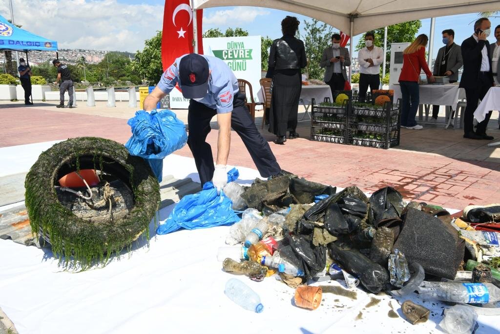 Samsun’da denizden çıkan atıklar şaşırttı