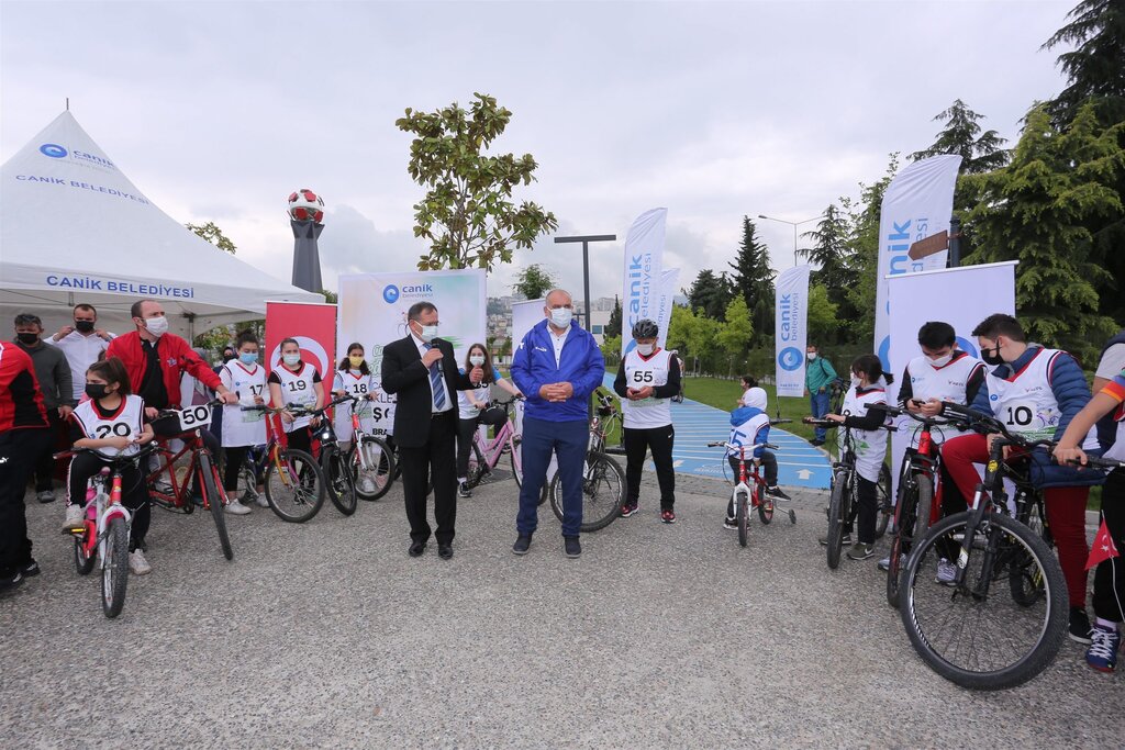 PEDALLAR ŞENLİĞE ÇEVRİLDİ!