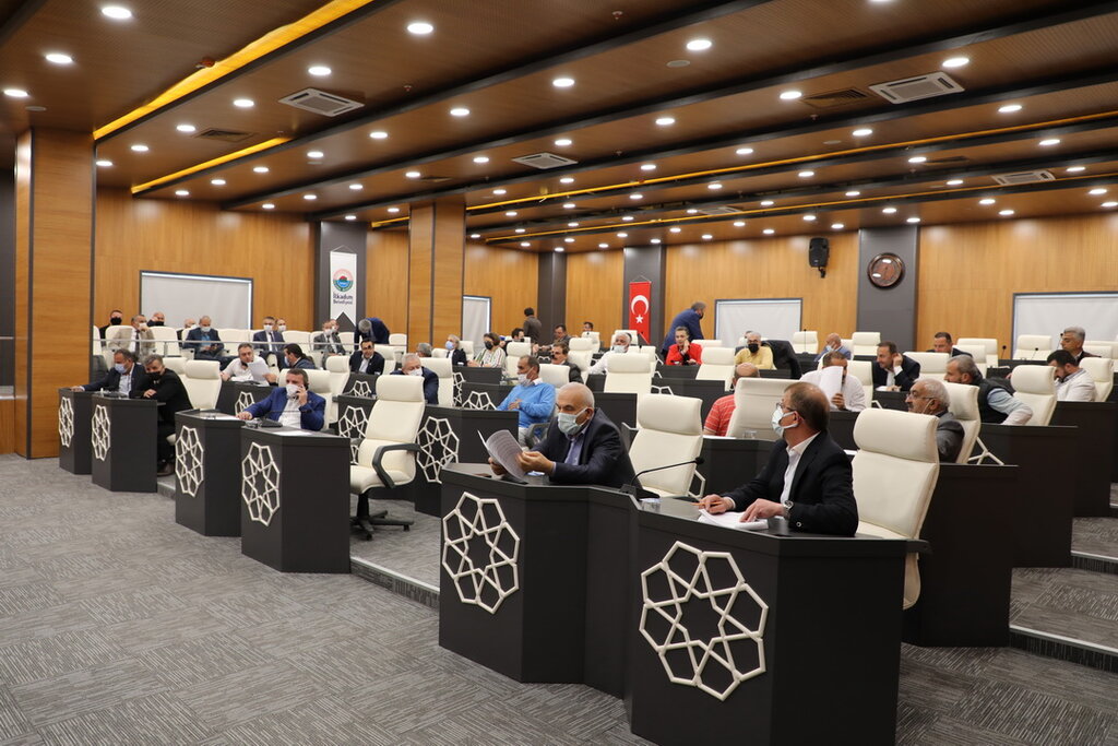 İLKADIM MECLİSİ ŞEHİTLERİN ADLARINI PARKLARDA YAŞATIYOR