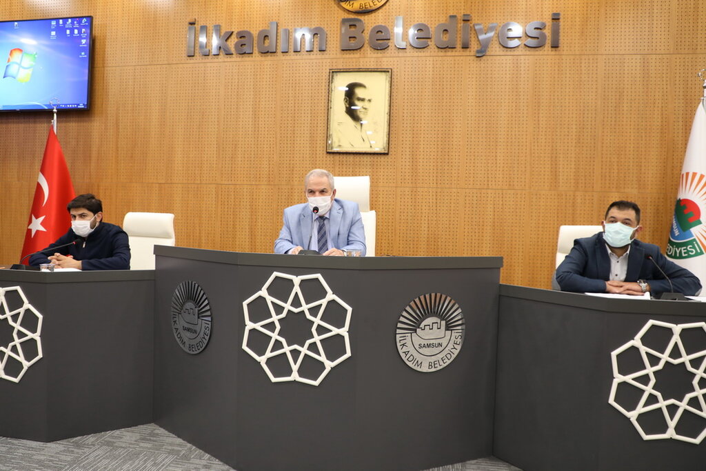 BAŞKAN DEMİRTAŞ,HALKIN İRADESİNE HERKESİN SAYGI DUYMASI GEREKİR