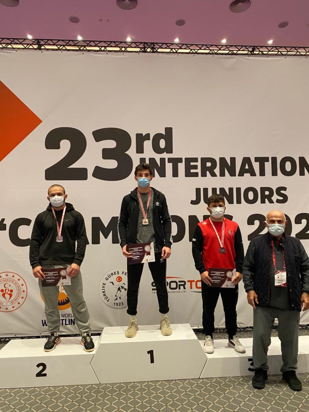 MİLLİ TAKIMIN KAPISINI ARALAYAN BAŞARI