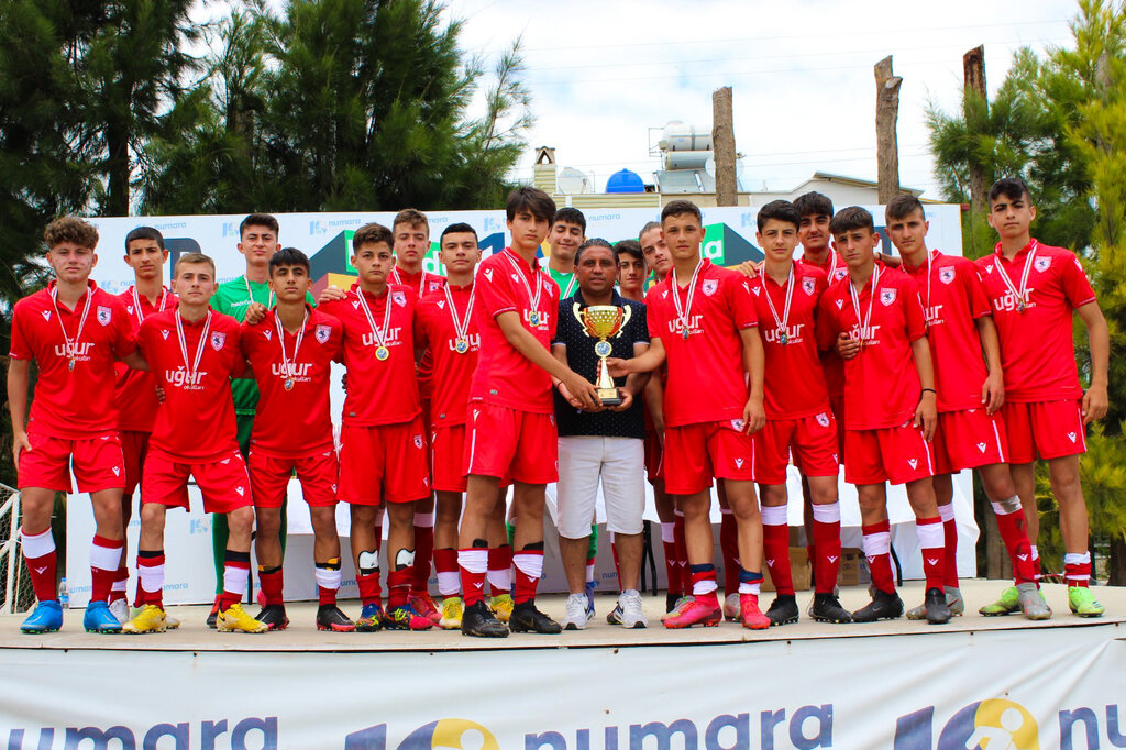 U15 VE U16 TAKIMLARIMIZ ŞAMPİYON OLDU