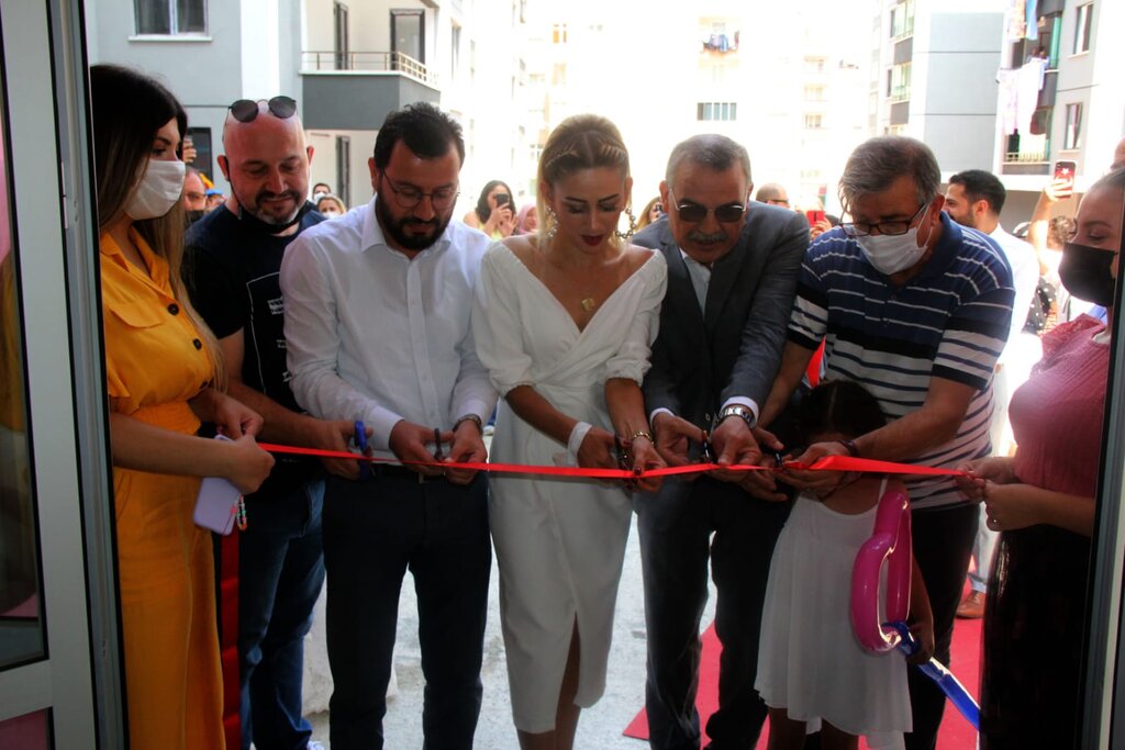 Berna Mutlu’dan görkemli açılış…