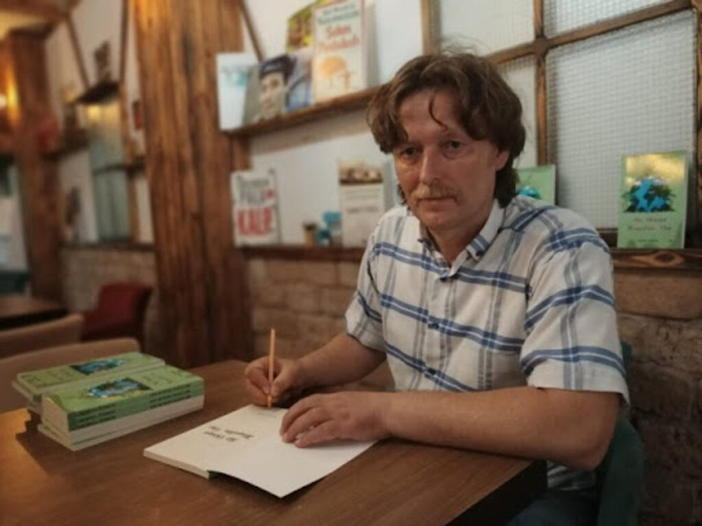 Samsunlu şair yazar Durmuş TUNACIK şiir kitabını çıkardı