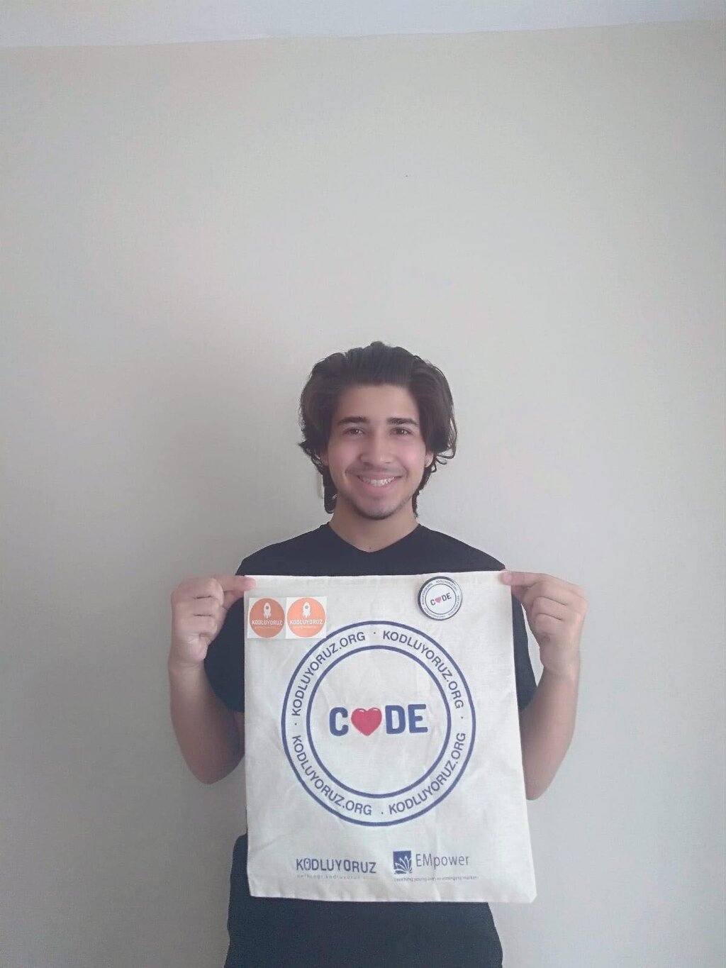 Bafralı Öğrenci Eren Ege Hackathon Yarışması' nda 2. oldu