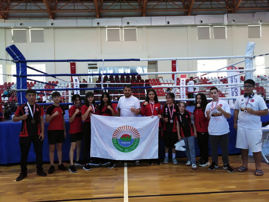 “Hangi branş olursa olsun gençleri sporla buluşturmalıyız”