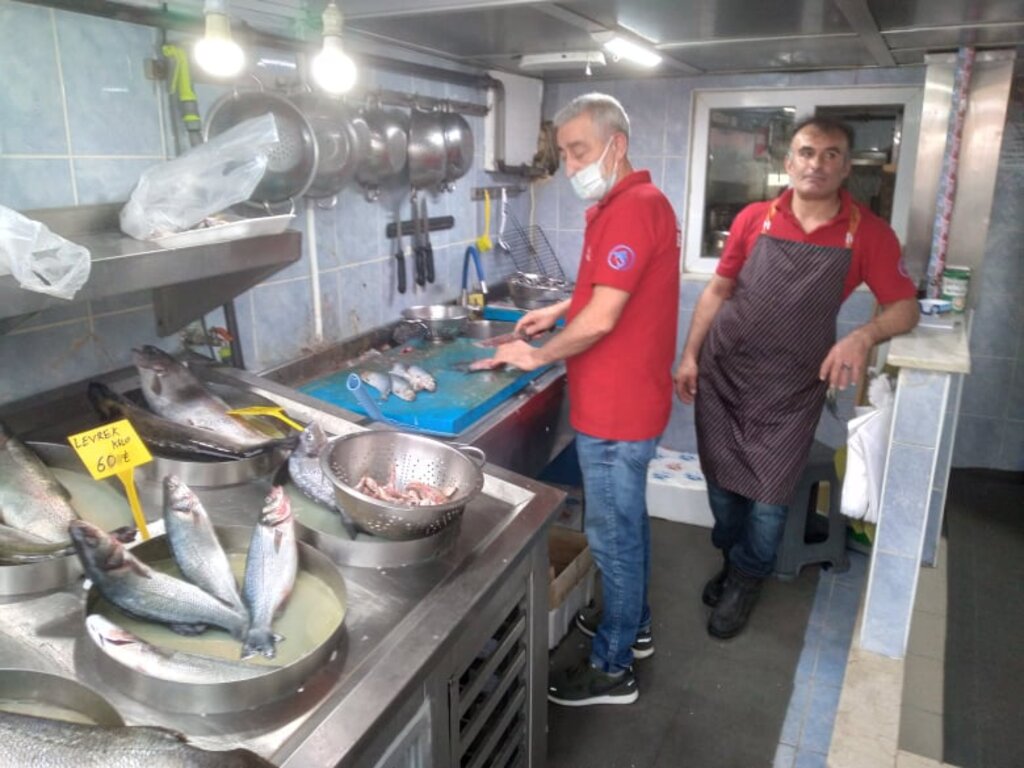 AV YASAĞI BİTTİ BALIK SATIŞLARI ARTTI