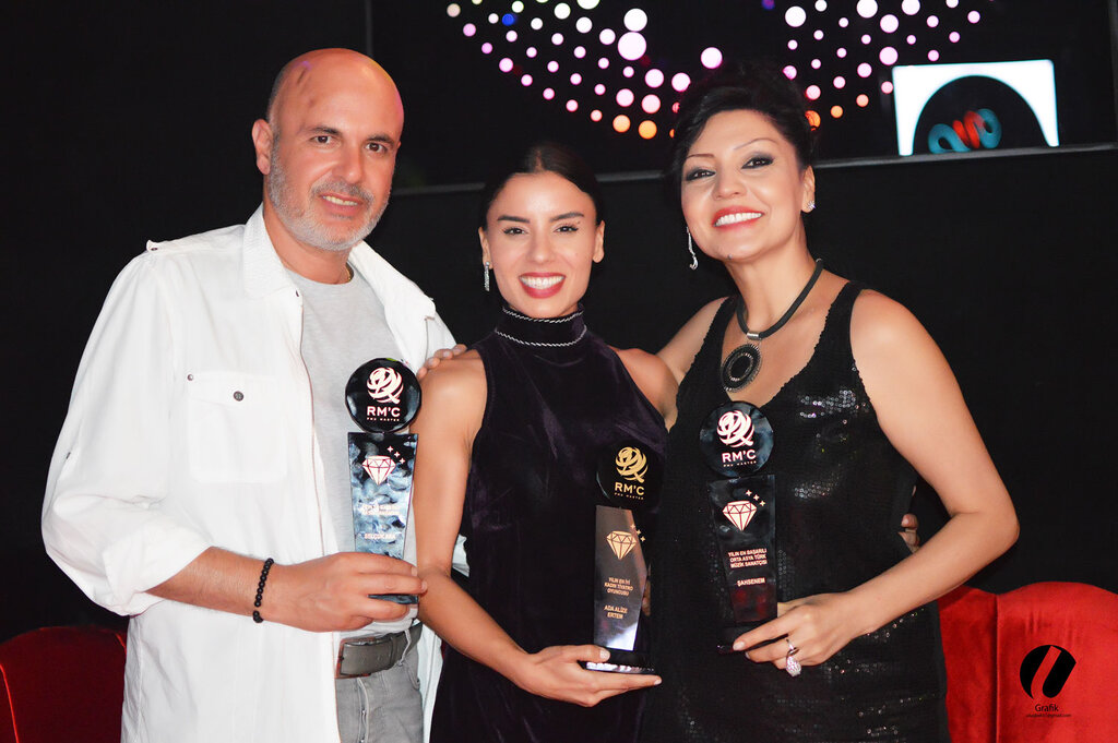 *ORTA ASYA MÜZİĞİNE İLK ÖDÜL*