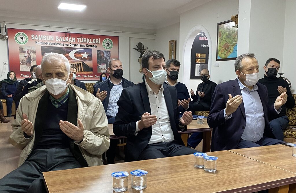 BALKAN TÜRKLERİ ATASINI UNUTMADI