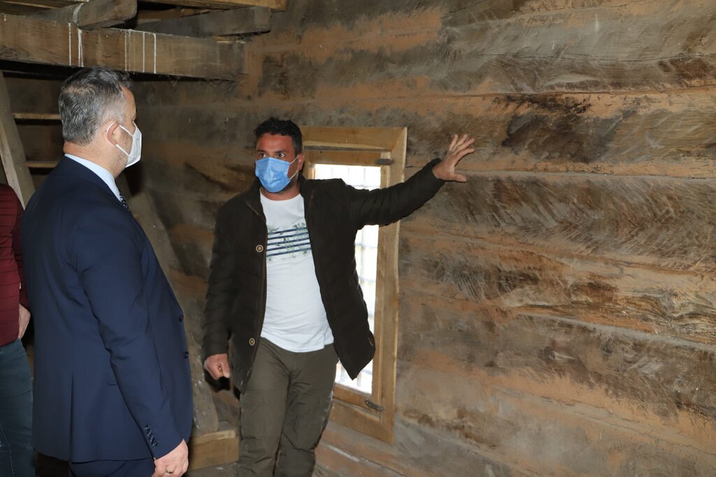 Tarihi Çivisiz Ahşap Camiye restorasyon projesi hazırlanıyor.