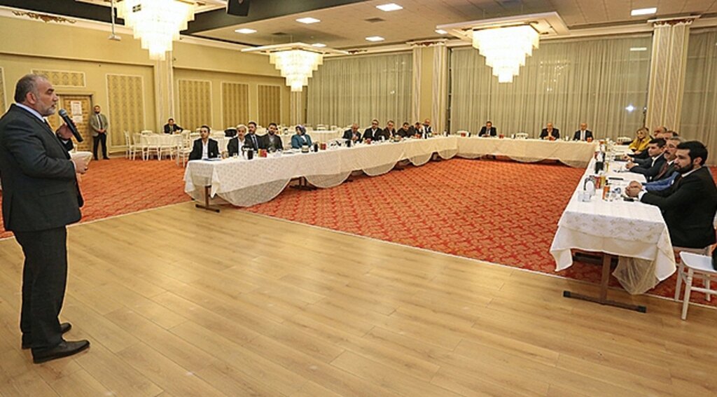 Başkan Sandıkçı'dan Müdürlere Ödü