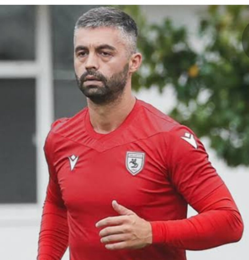 TARAFTARDAN MELUNOVİC'E TEPKİ