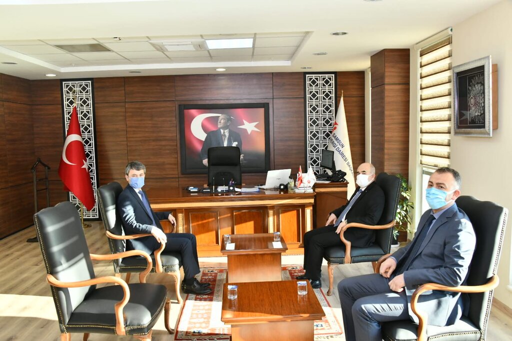 Vali  Dr. Zülkif Dağlı, Samsun Vergi Dairesi Başkanlığını Ziyaret Etti..