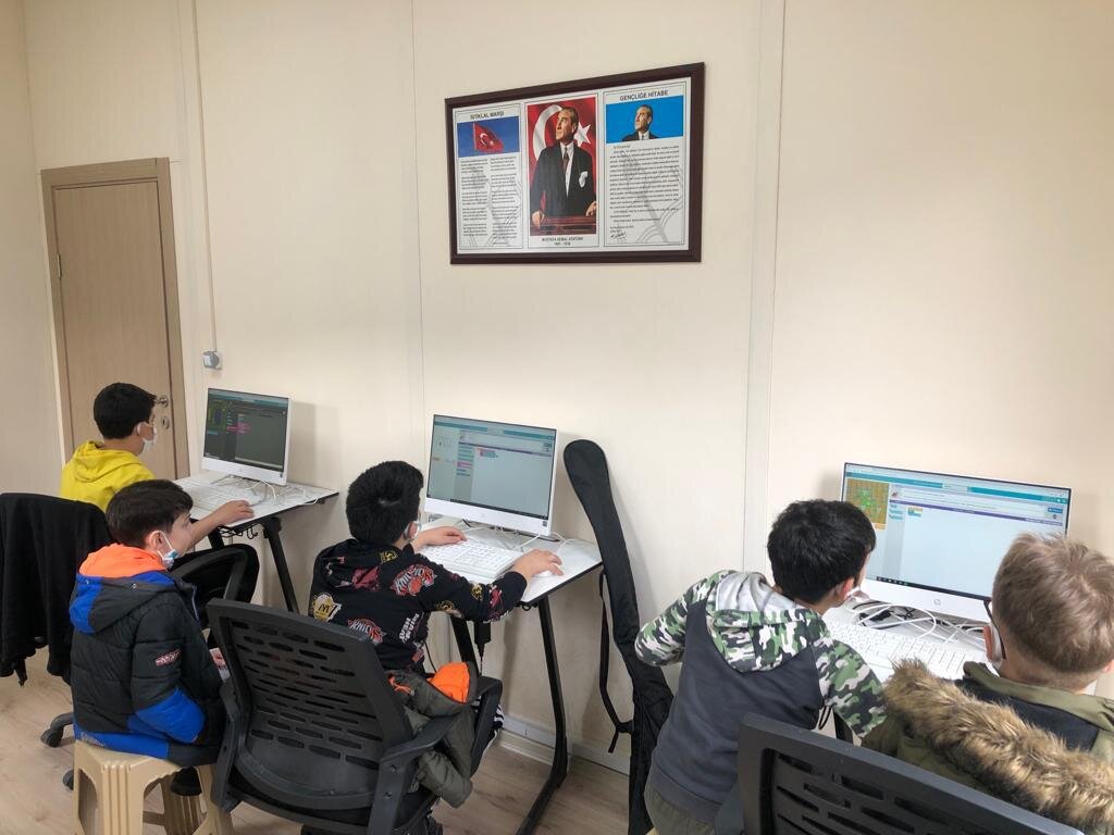 EĞİTİME DESTEĞİMİZ SÜRÜYOR