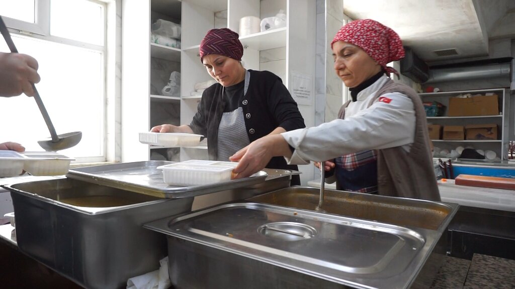 “Aşevimizin kazanları ihtiyaç sahiplerimiz için kaynıyor”