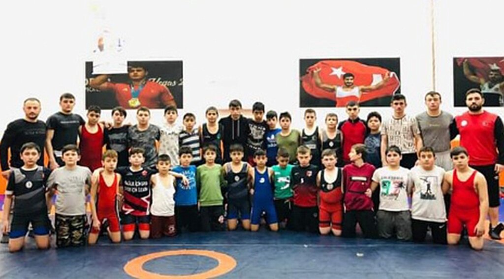 Başkan Demirtaş'dan Güreşçilere Müjde!