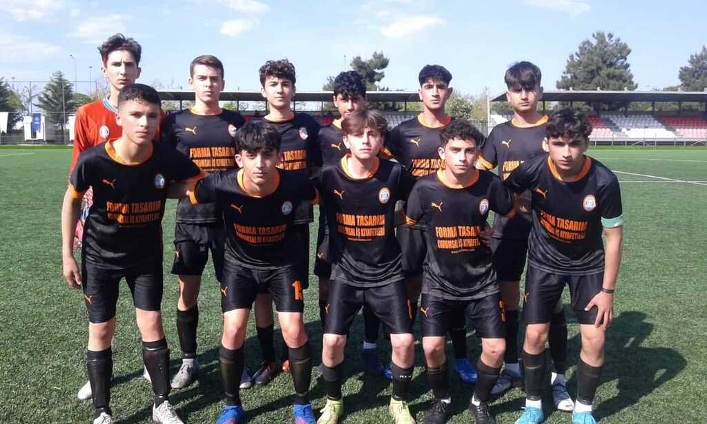 Bafra Mevlanaspor Şampiyonlukta Ben de Varım Dedi