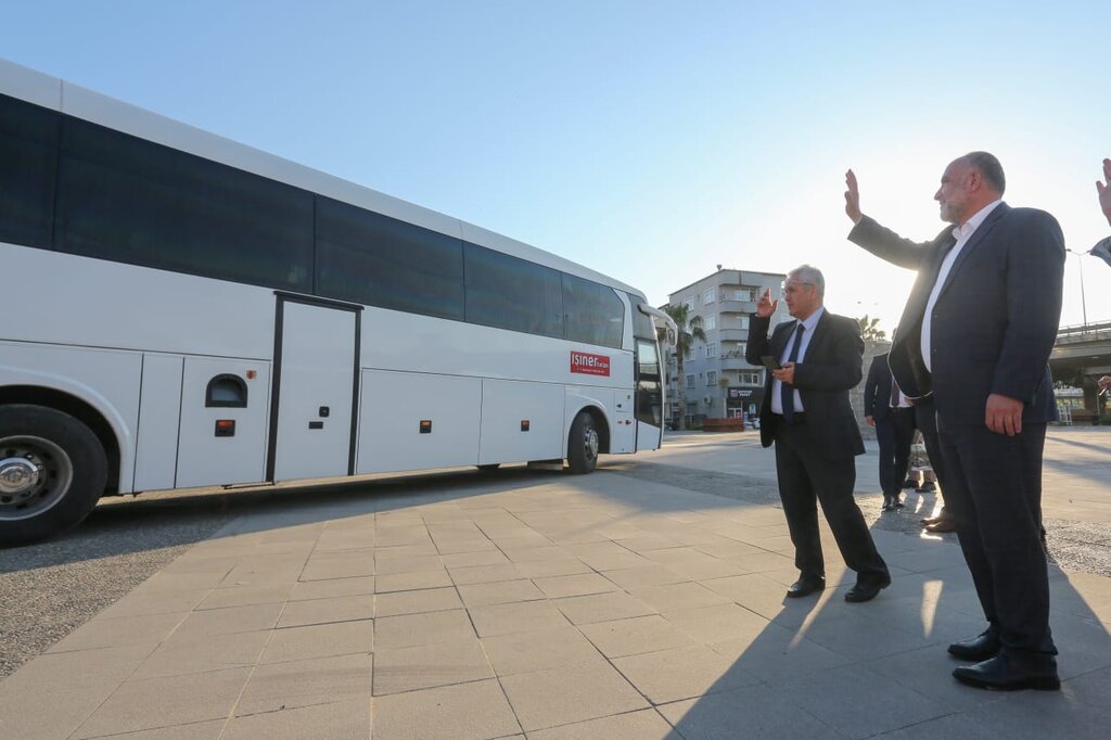 BAŞKAN SANDIKÇI ÖĞRENCİLERİ ÇANAKKALE’YE UĞURLADI