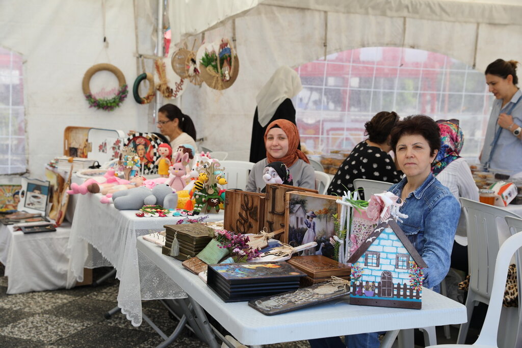 KADINLARIN EL EMEĞİ ÜRÜNLERİ BU FESTİVALDE KAZANCA DÖNÜŞECEK
