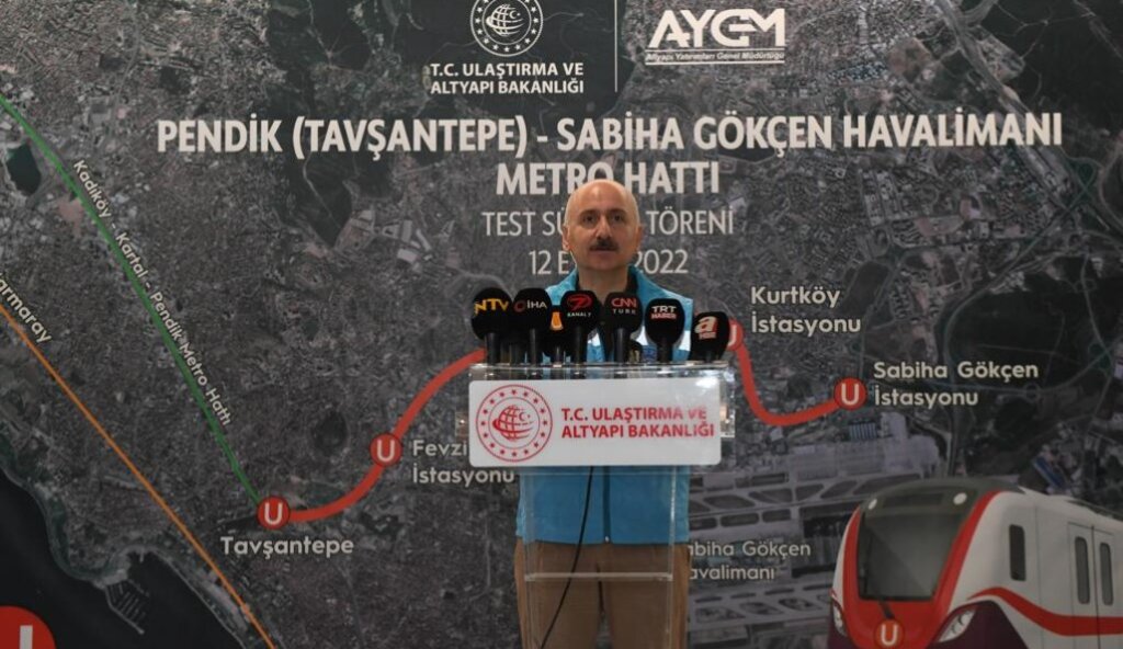 BAKAN KARAİSMAİLOĞLU: -2 EKİM’DE SABİHA GÖKÇEN HAVALİMANI METRO HATTI İLE TARİHE BİR İMZA DAHA ATIYORUZ
