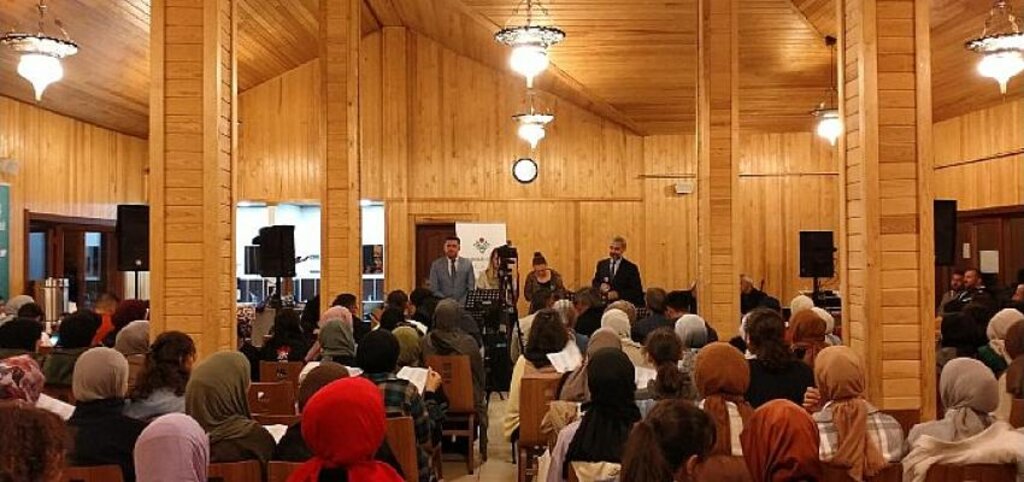 Diriliş Kampı'nda gençlere unutulmaz gece