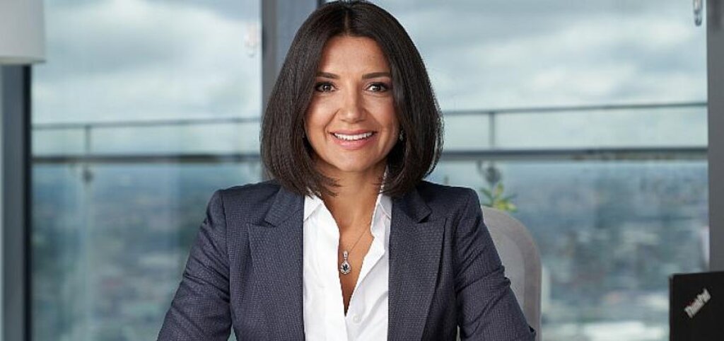 Savcılık, Fenerbahçe’nin eski futbolcusu Wiel'i dolandıranlar için 5 yıldan 17 yıla kadar hapis cezası istedi