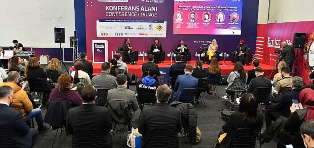 Yaz Bitti, Ancak Turistler Türkiye’den Vazgeçmedi: Yoğun İlgi, EMITT’e Tarihi Talebi Destekliyor