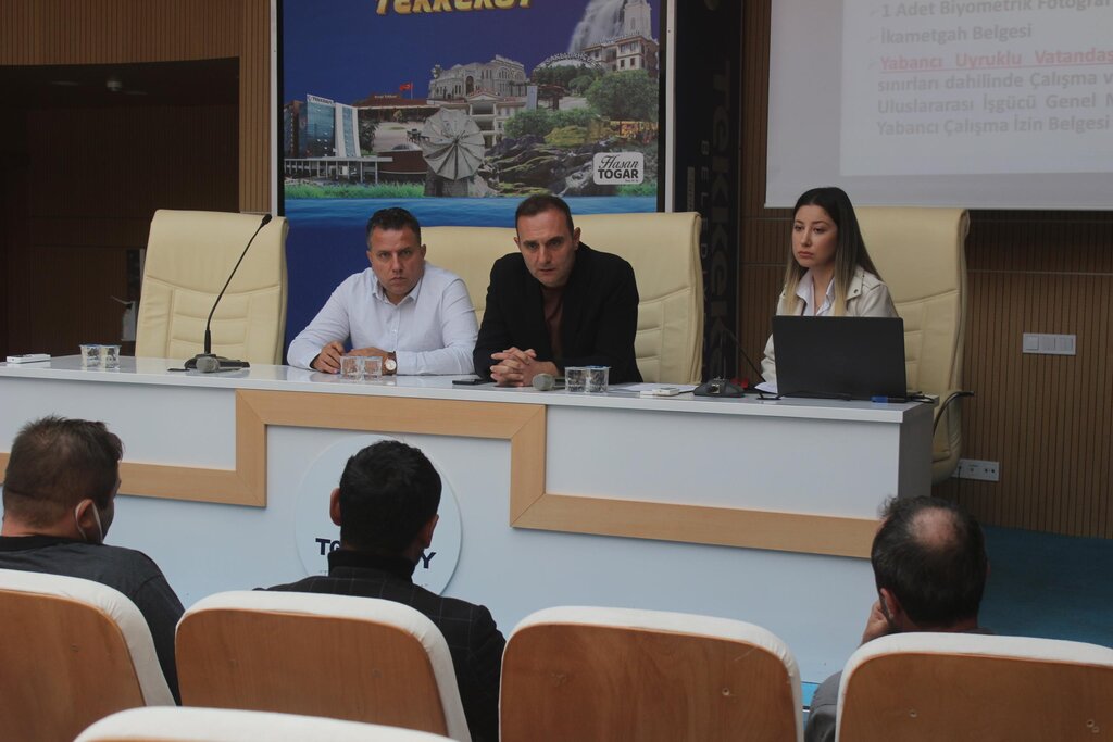  Tekkeköy’de atık toplayıcılara bilgilendirme