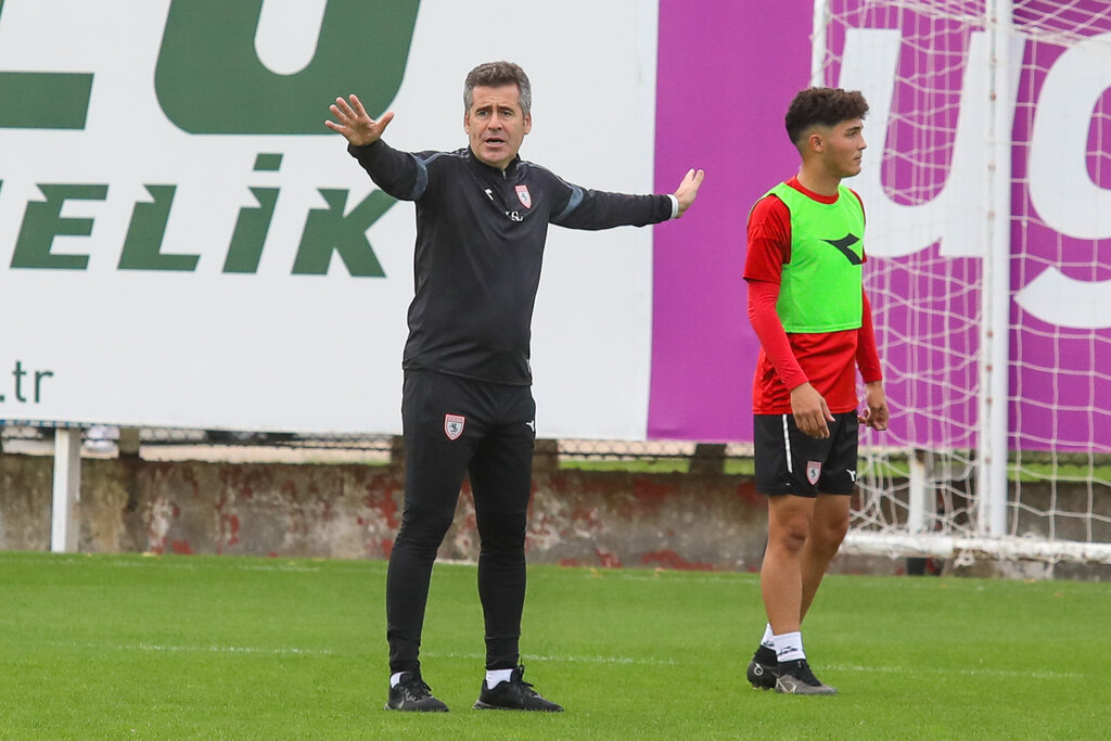 Eroğlu,Her maça kazanmak için gidiyoruz