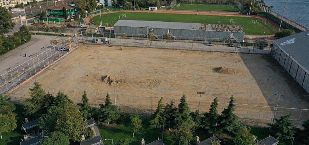 Alparslan Türkeş Spor Kompleksi'nde çalışmalar sürüyor