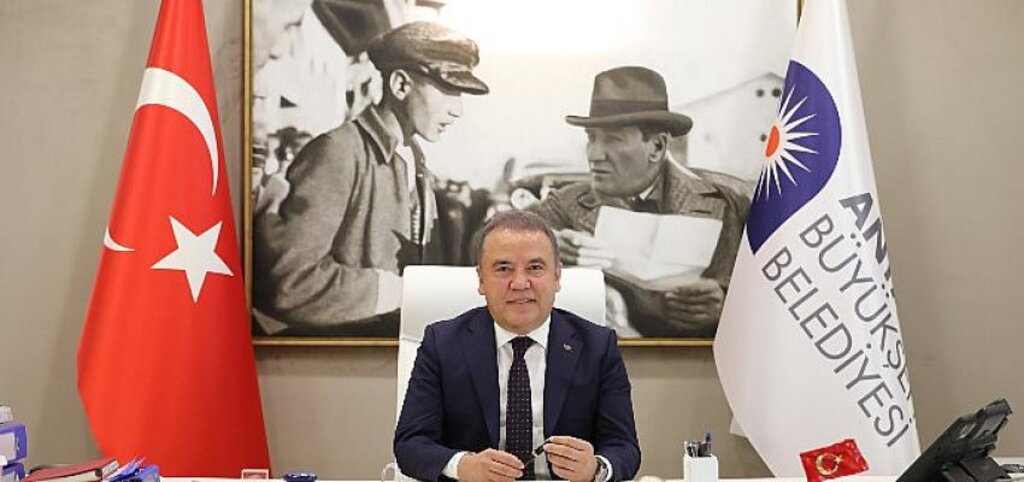Antalya Belediye Başkanı Muhittin Böcek Cumhuriyet Bayramı Mesajı