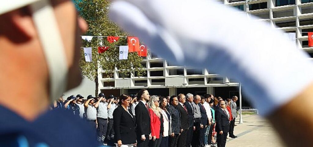 Antalya Büyükşehir’de Cumhuriyet Bayramı kutlandı