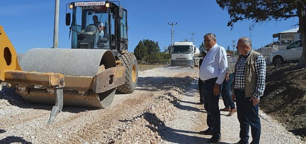 Antalya üyükşehir Yeleme Mahallesi’nin 18 yıllık yol hasretini sona erdiriyor