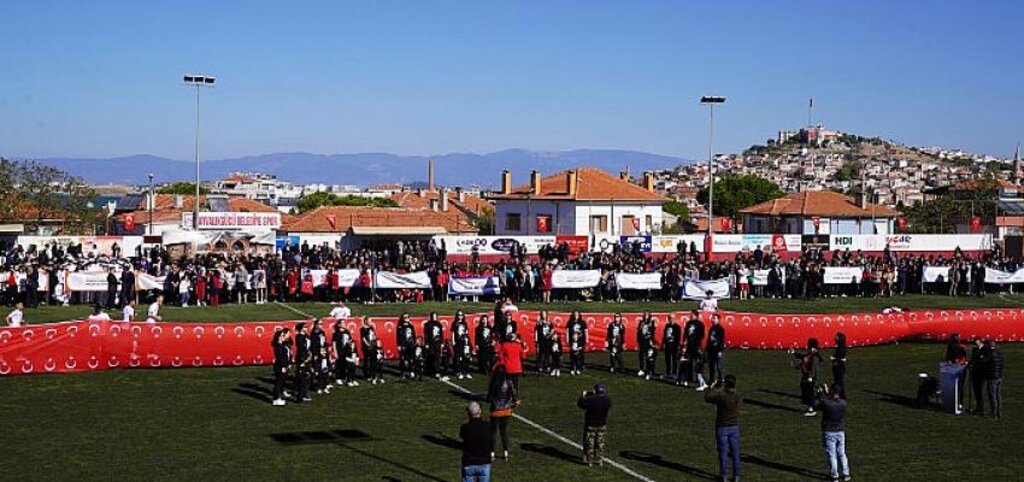 Ayvalık’ta Cumhuriyetin 99. Yıldönümü Coşkusu