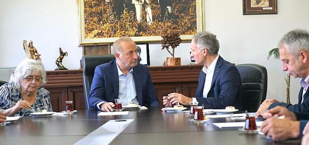 Başkan Atabay Kardeş Şehir Laubach'tan Gelen Misafirleri Karşıladı