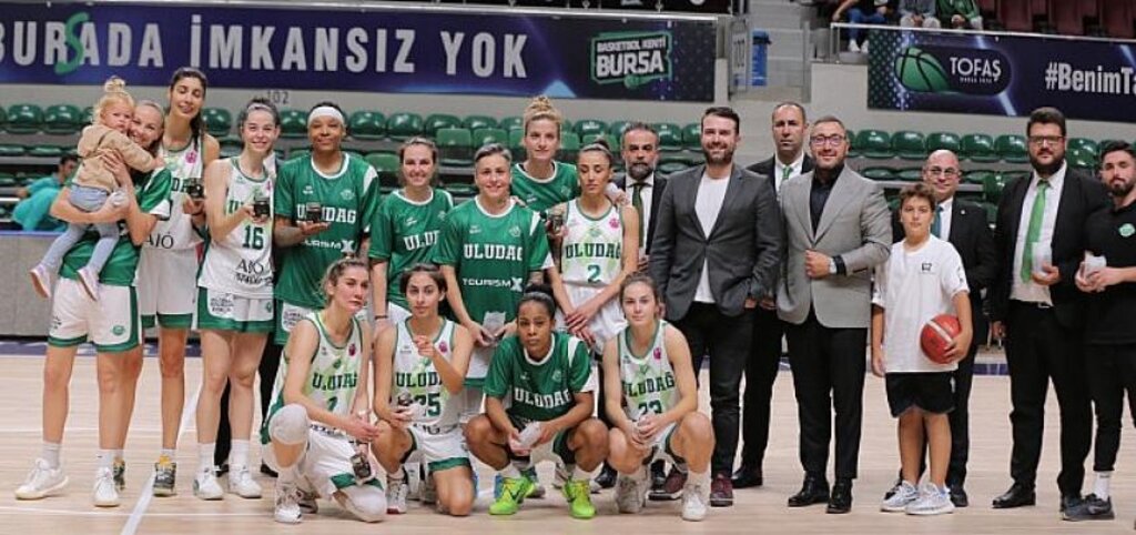 Basketbolculara Sponsordan Jest