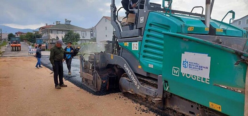 Büyükşehir, Kartepe'de hız kesmiyor