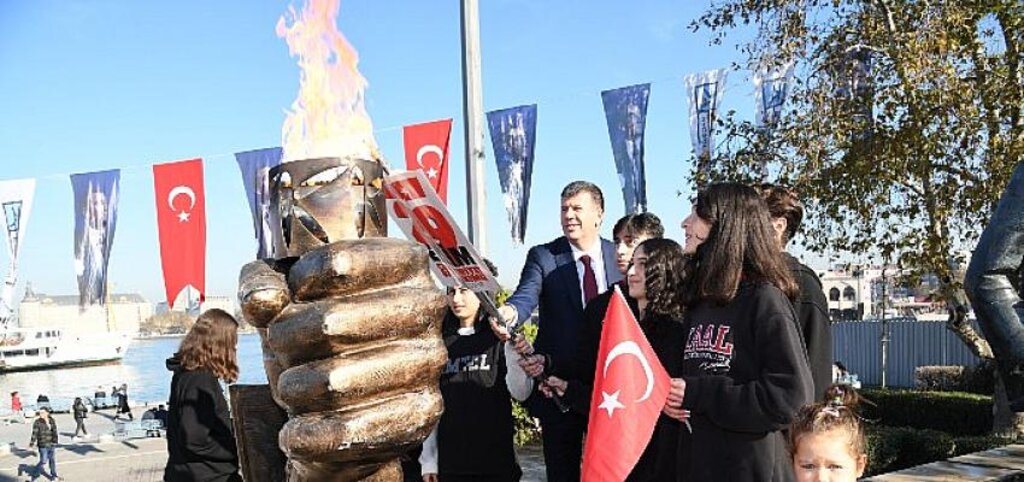 Cumhuriyet Meşalesi 29 Ekim'e Kadar Yanmaya Devam Edecek