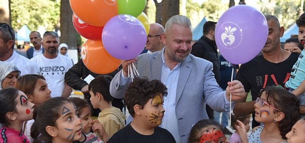 Dünya Menemen'de buluştu