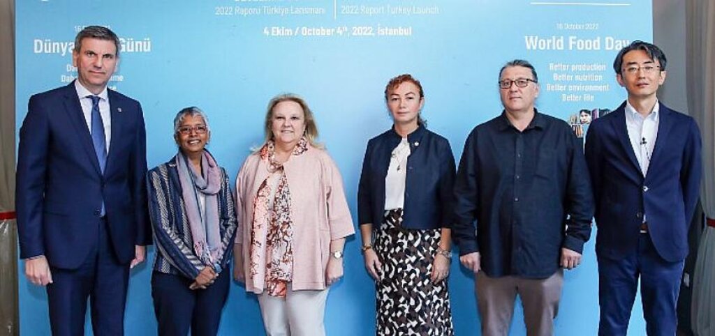 Gelecek gençlerin elinde