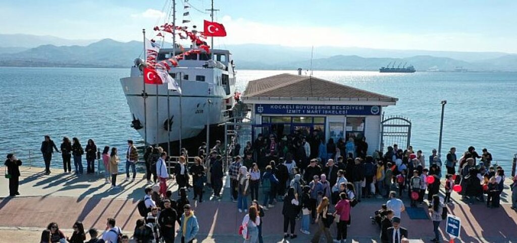 Gençlik Vapuru, Körfez'de Cumhuriyet turu attı