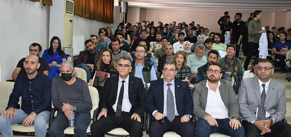 HRÜ Veteriner Fakültesi'nde, Kariyer Söyleşisi ve Beyaz Önlük Giyme Töreni Düzenlendi