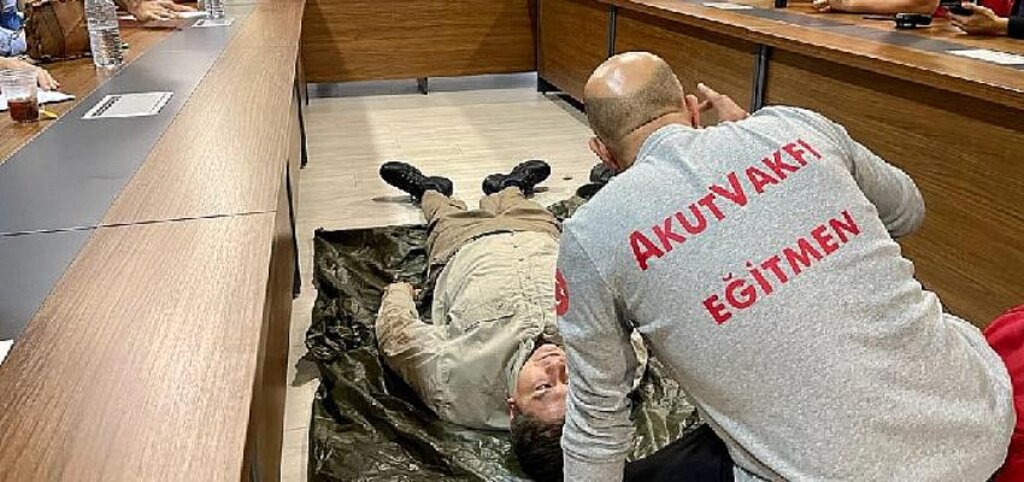 İBB AKOM ve AKUT VAKFI'nın Afet Eğitimleri başladı