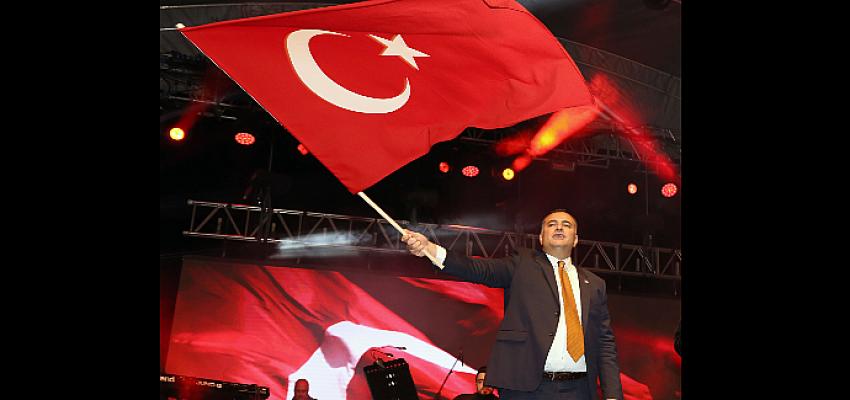 İlelebet Cumhuriyet Yaşasın Cumhuriyet