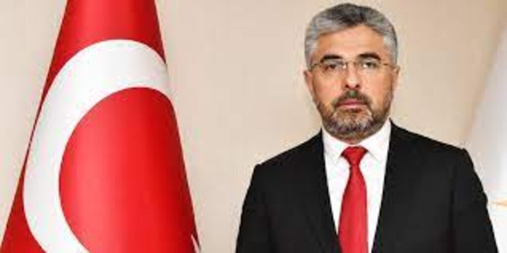 Aksu, 29 Ekim Cumhuriyet Bayramı'nın 99. yıl dönümü dolayısıyla mesaj yayımladı.