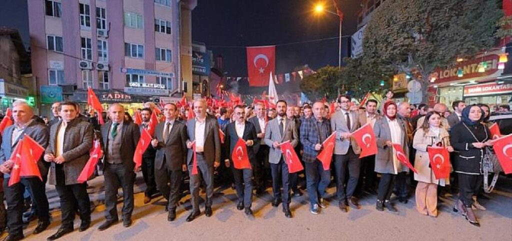 İnegöl’de Coşku Dolu Cumhuriyet Bayramı Korteji