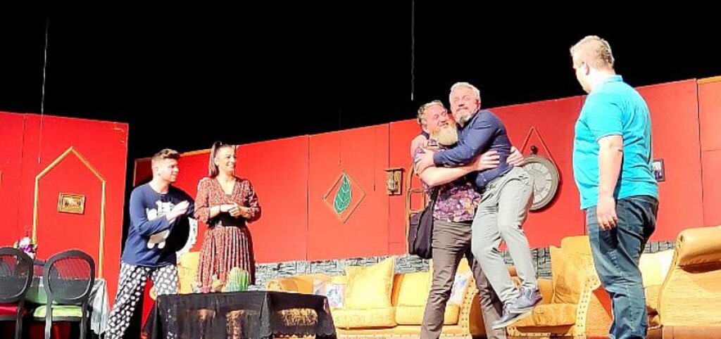 Kurtar Beni Damat Gölcüklüleri Kahkahaya Boğacak