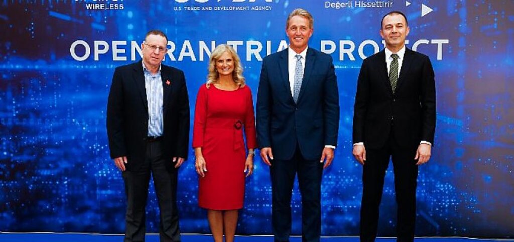 Türk Telekom’dan yeni nesil mobil şebeke teknolojileri konusunda önemli iş birliği