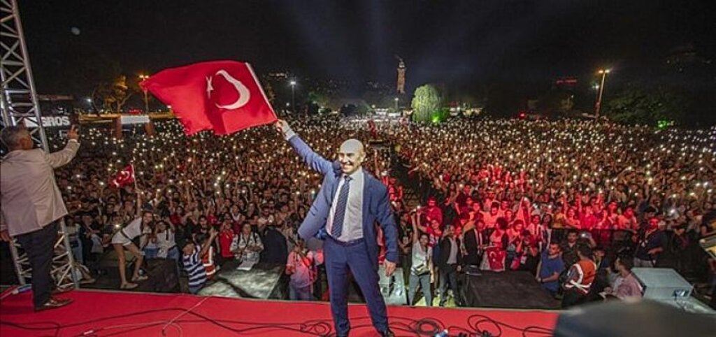 Yaşasın demokrasi, yaşasın Cumhuriyet